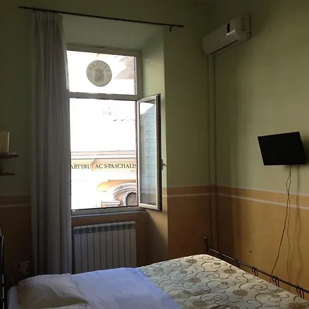 Trastevere Imperial Suites *